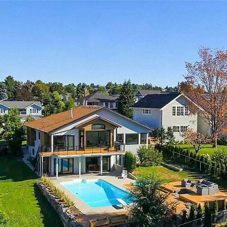 Luxurious 5 Bedroom House With Pool & Sauna West Kelowna Ngoại thất bức ảnh
