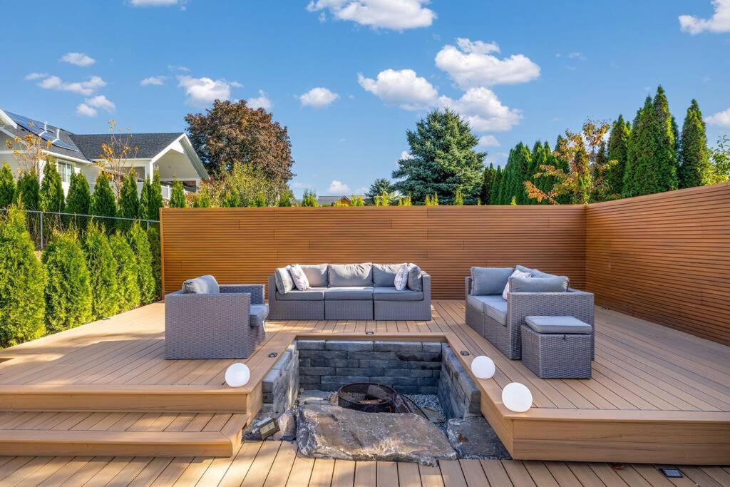 Luxurious 5 Bedroom House With Pool & Sauna West Kelowna Ngoại thất bức ảnh